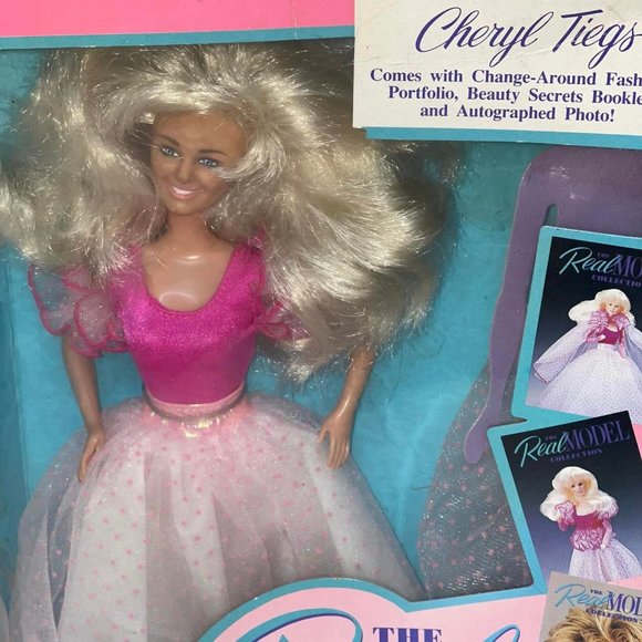 Vintage 1989 Matchbox the Real Model Collection Cheryl Tiegs Doll New In box . - Picture 3 of 10